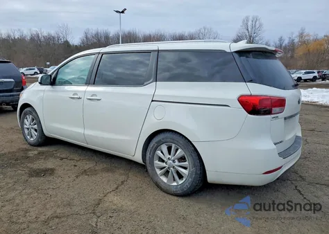 2016 Kia Sedona Lx z USA, uszkodzony, nr VIN KNDMB5C19G6113952